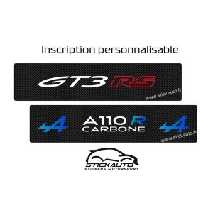 Cache plaque prestige avec fond imprimé carbone HD et inscription personnalisable